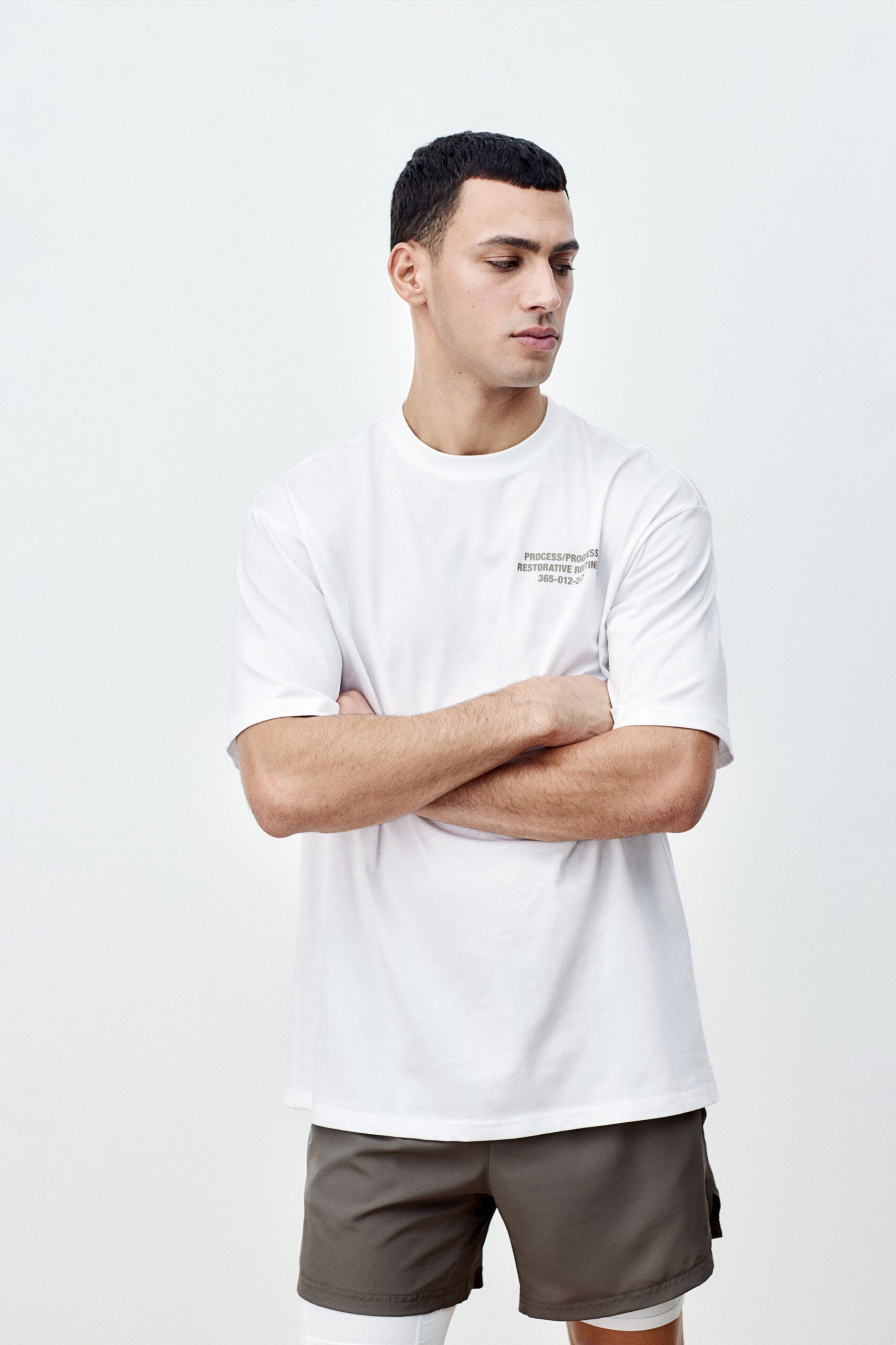 loose fit activewear tee with drymove™