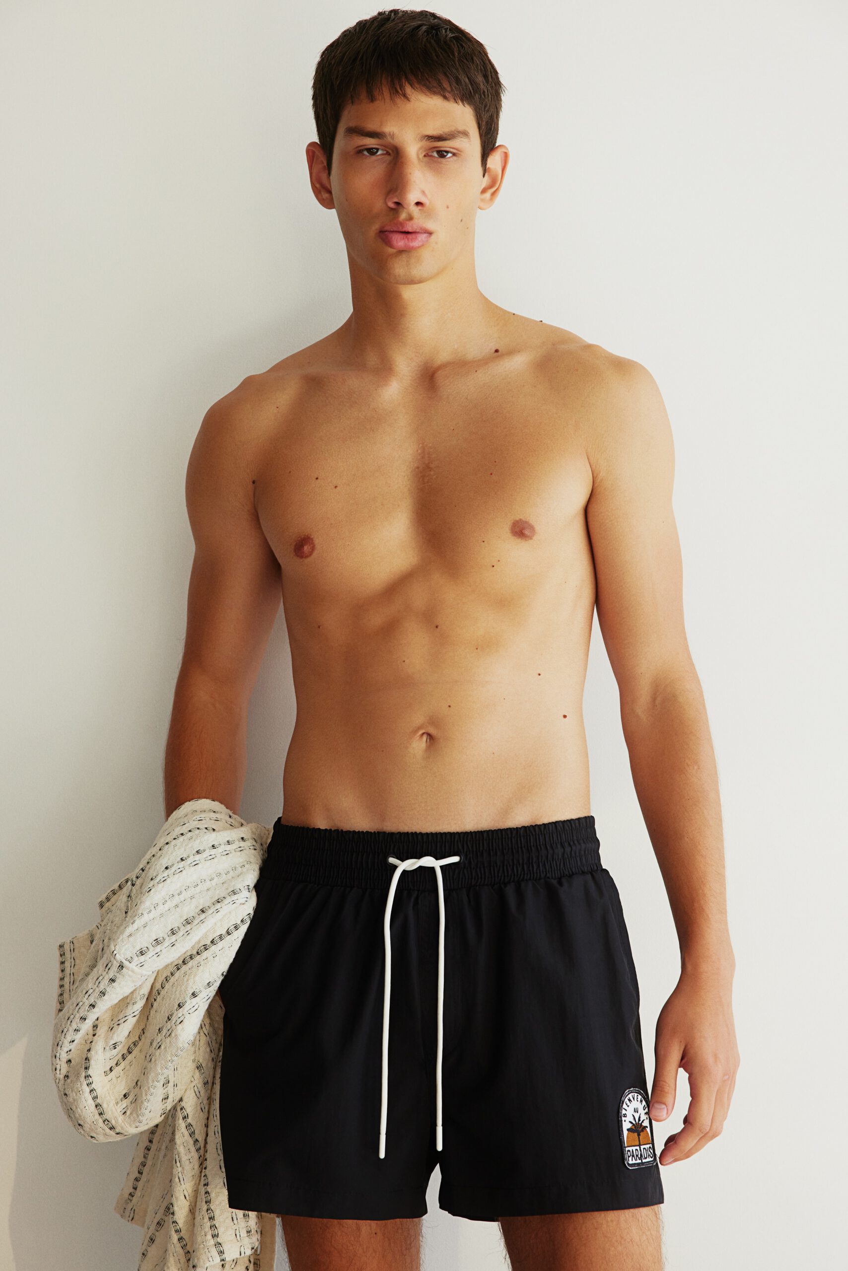 appliqué boardshorts