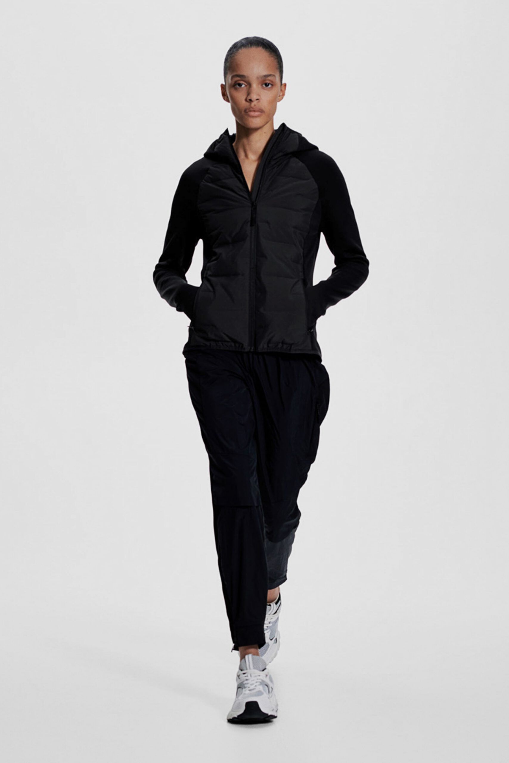 hybrid down jacket with thermomove™